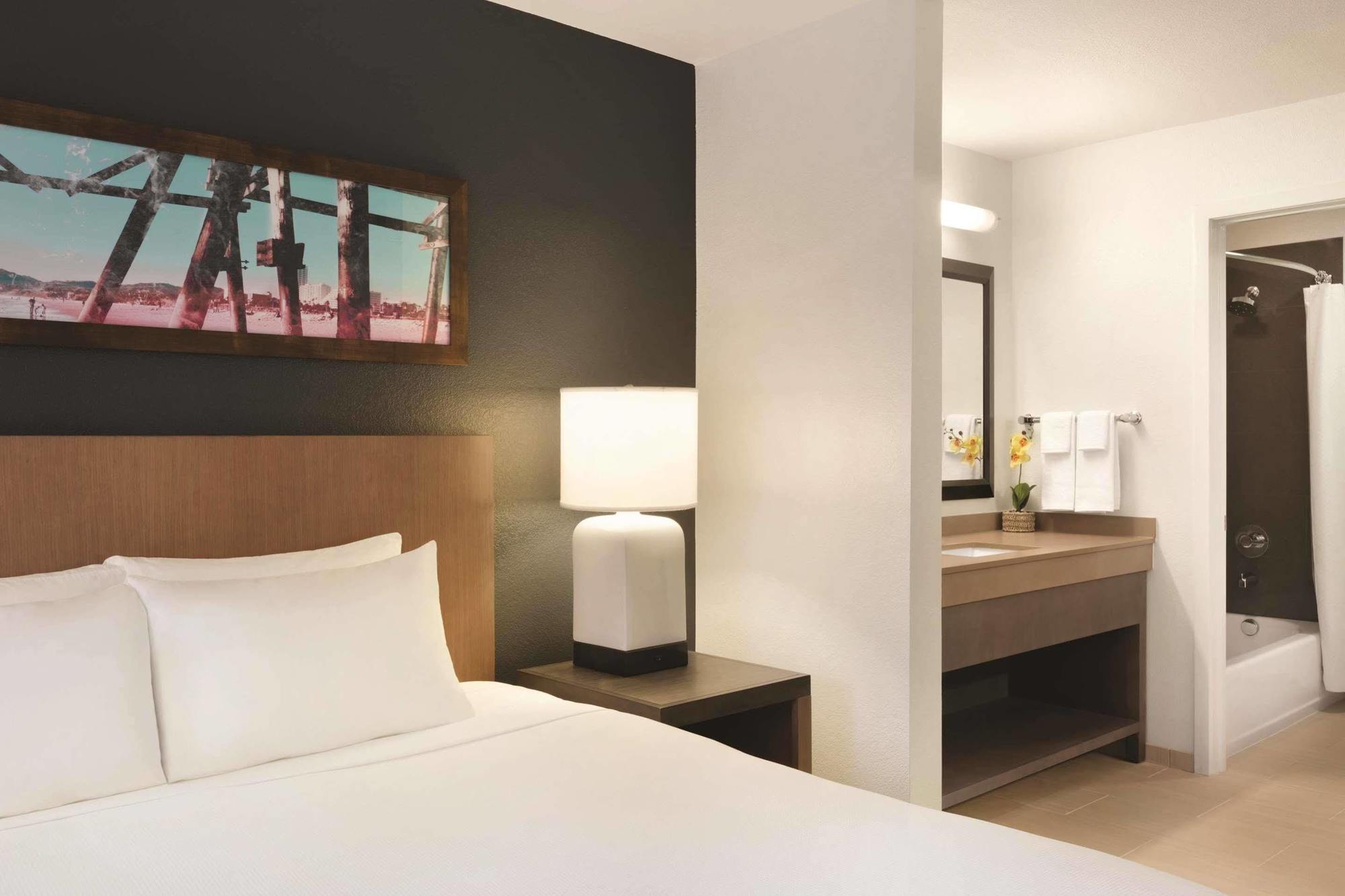 Hyatt House Miami Airport
